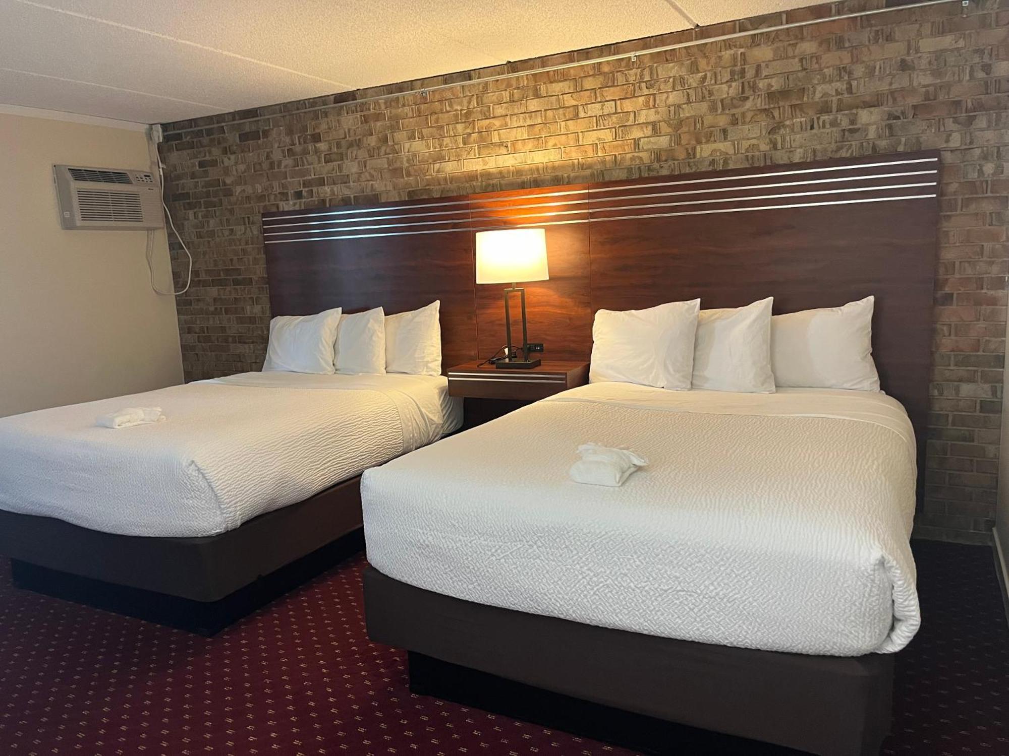 The Hudson Inn Morris Room photo