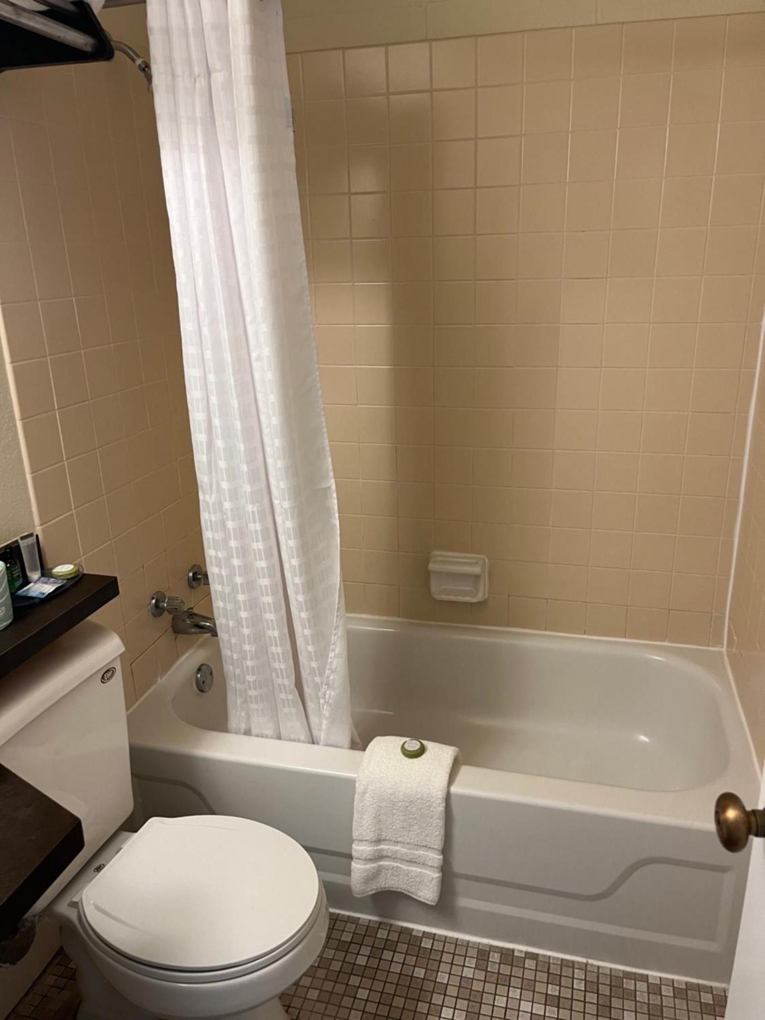 The Hudson Inn Morris Room photo