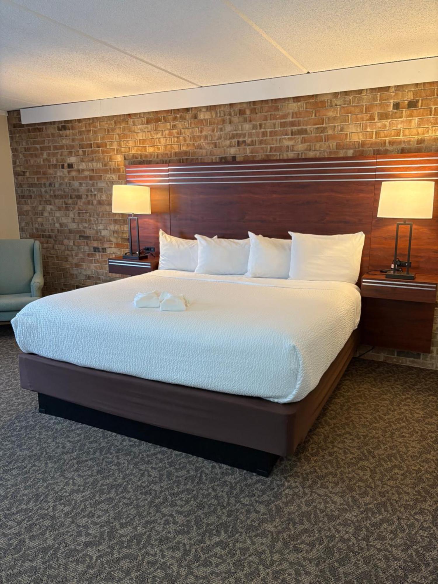 The Hudson Inn Morris Room photo